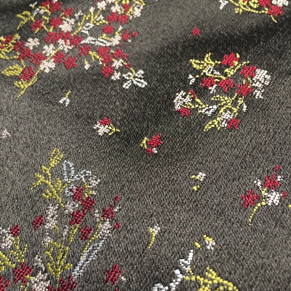 LOFT Outlet Skirt Straight Floral Satin-Like Shiny - Picture 3 of 6